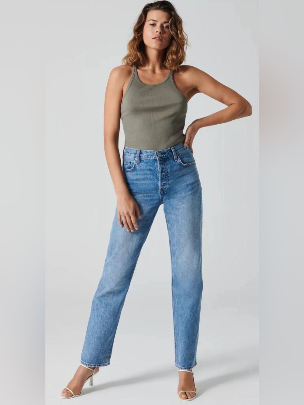 Aritzia Denim Forum Sz 25 The Patti Mid Rise Straight 31L